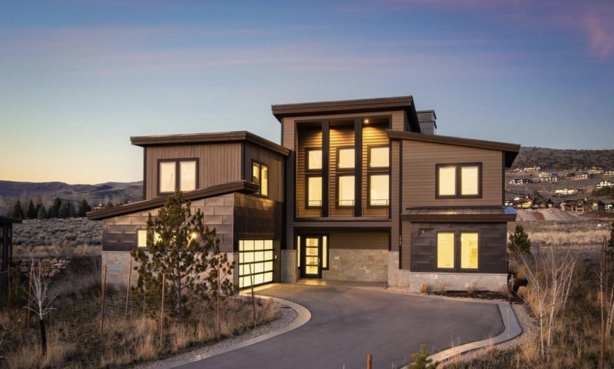 1747 E Thompson Peak Circle Red Ledges